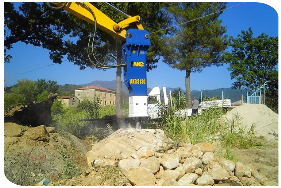 Martello AKB S 100 al lavoro
